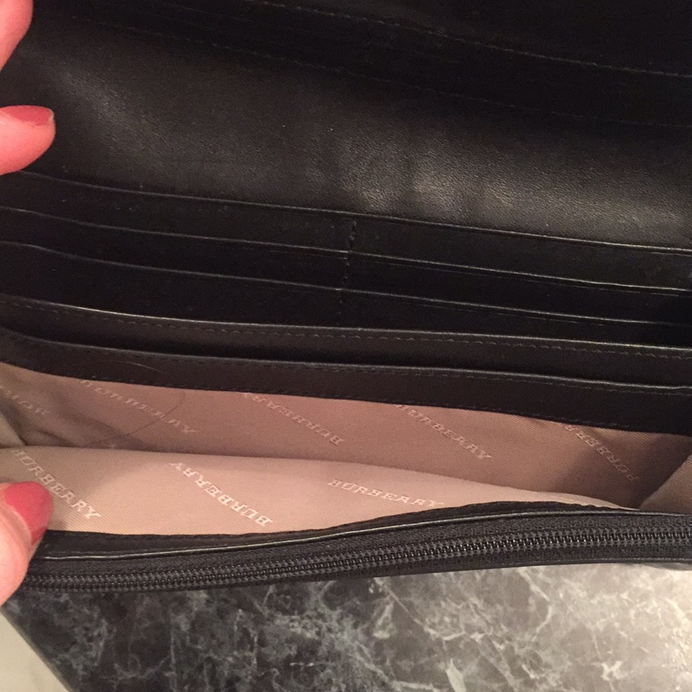 Burberry wallet - Picture 3 of 3
